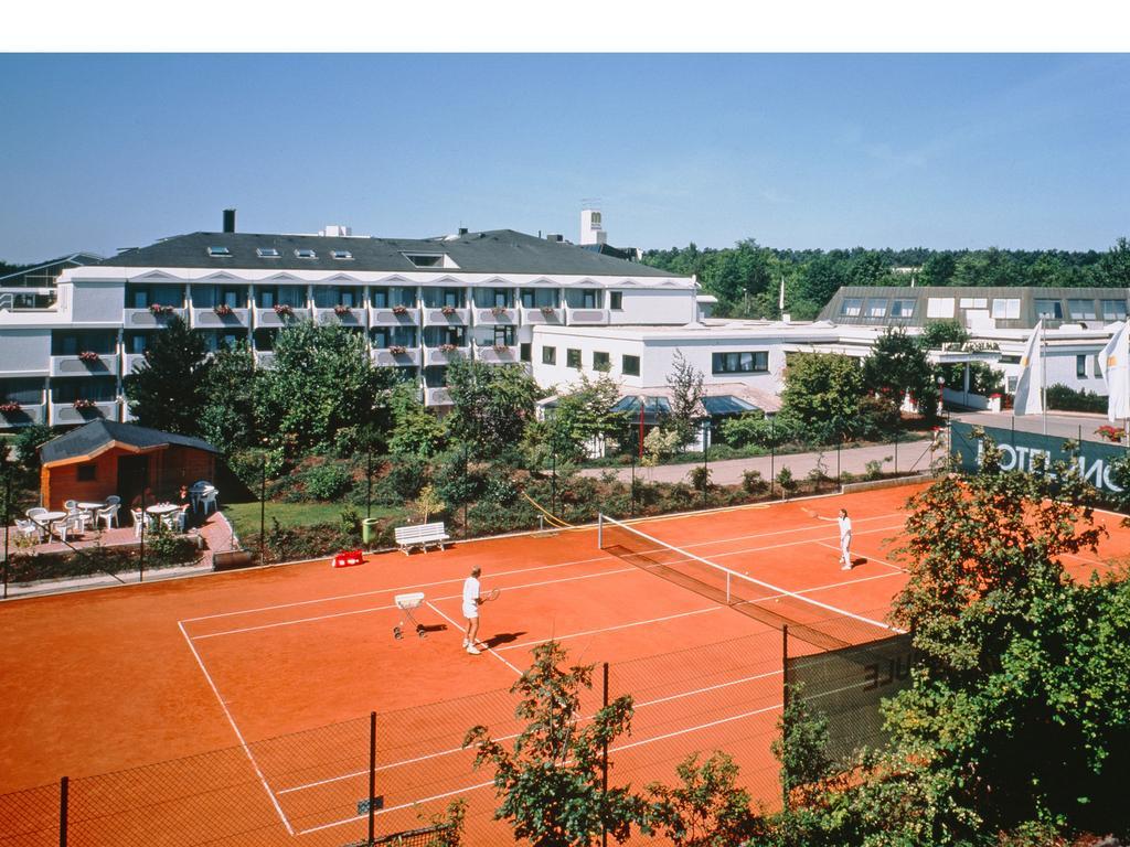 Hotel Moselpark 贝恩卡斯特尔-屈斯 外观 照片